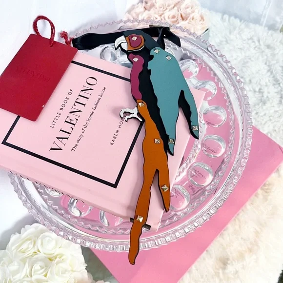 【関税＆送料込み】Valentino Garavani Keychains Valentino Garavani | Accessories | Authentic Valentino